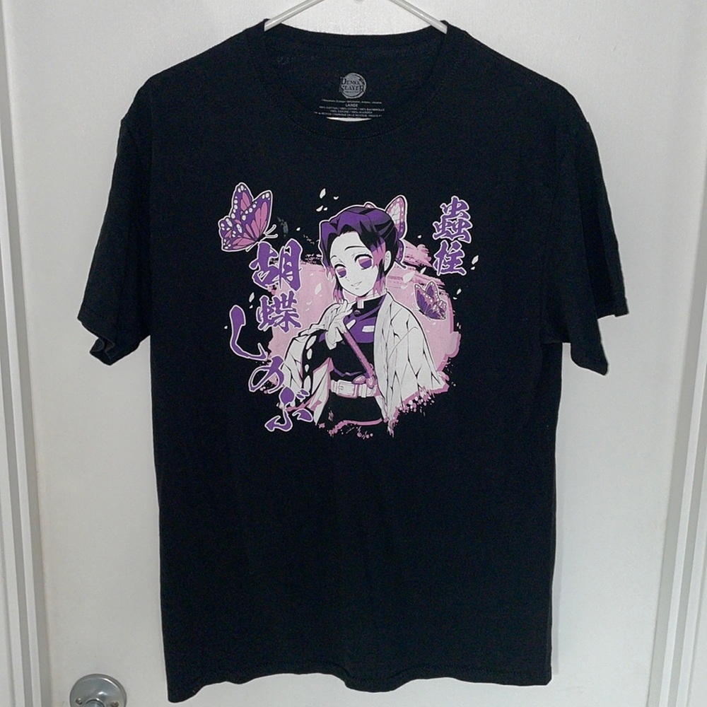 Graphic tee